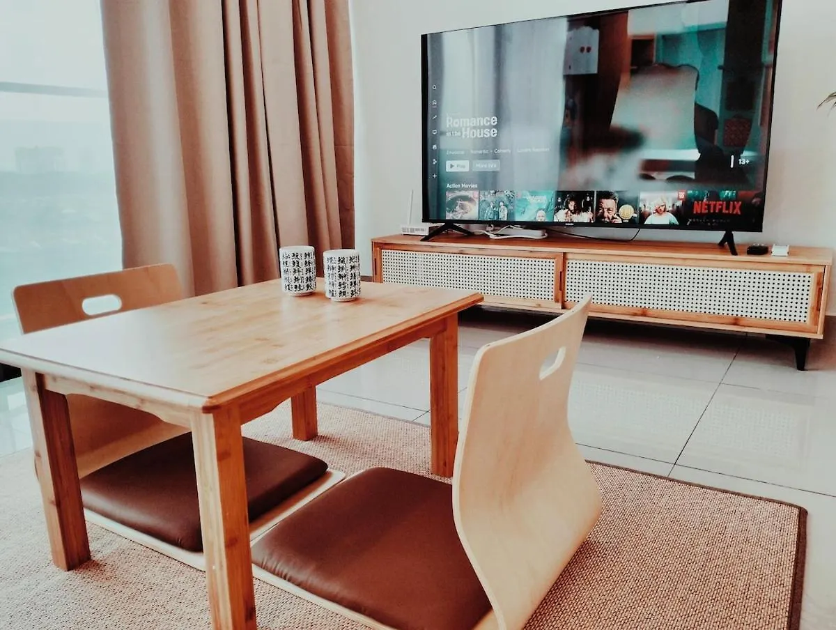 012 Palazio Apartment Japanese Style Studio Mount Austin Wifi & Netflix Johor Bahru Malaysia